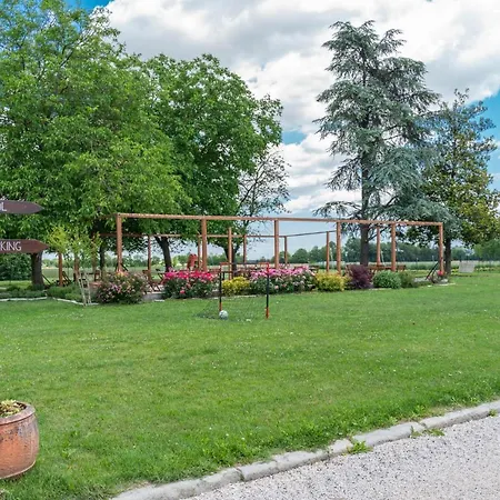 Апартаменты Borgo Feriani
