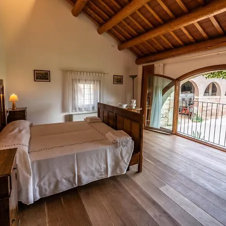 Апартаменты Borgo Feriani
