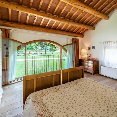 Апартаменты Borgo Feriani