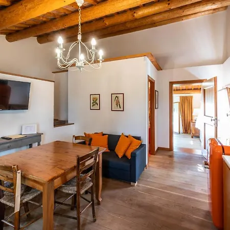 Апартаменты Borgo Feriani
